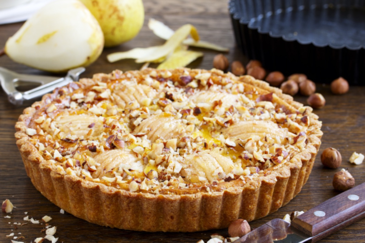 Photo de Tarte aux poires et aux noisettes